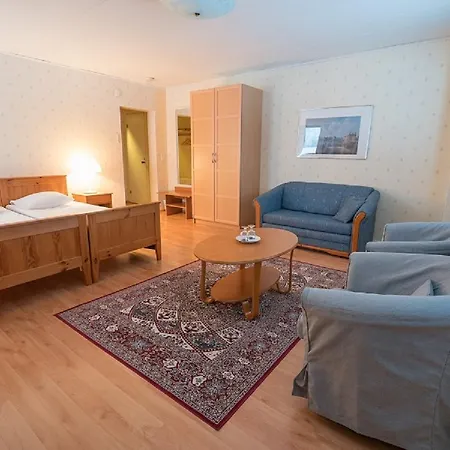Kievari 3*